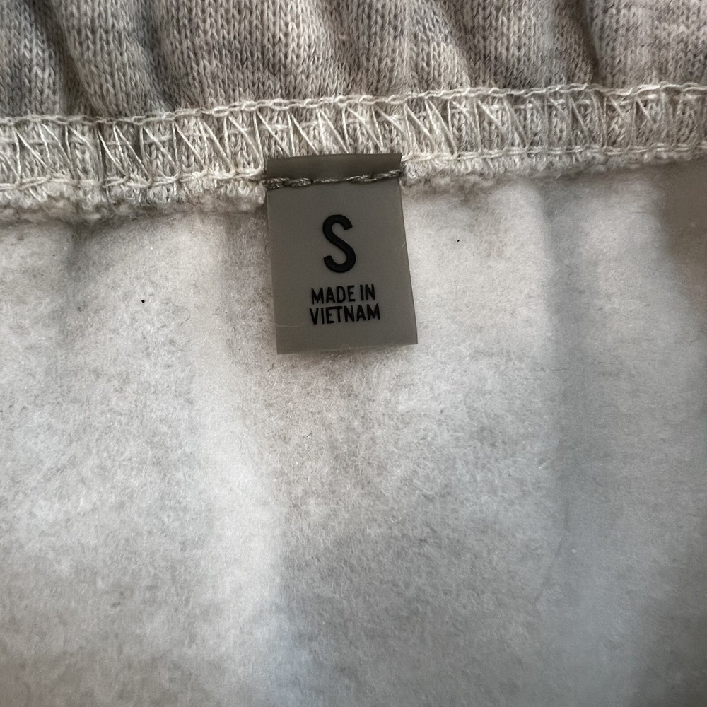 Essentials Fear of God Men's Gray Sweat Shorts Drawstring Elastic Waist Logo - Picture 4 of 10
